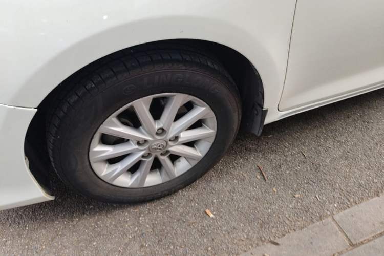 Used Toyota Camry 2012 2.5G Luxury Navigation Edition Left Front Wheel Hub