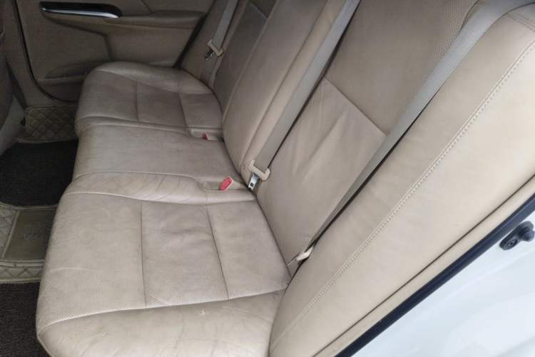 Used Toyota Camry 2012 2.5G Luxury Navigation Edition Left Rear Seat