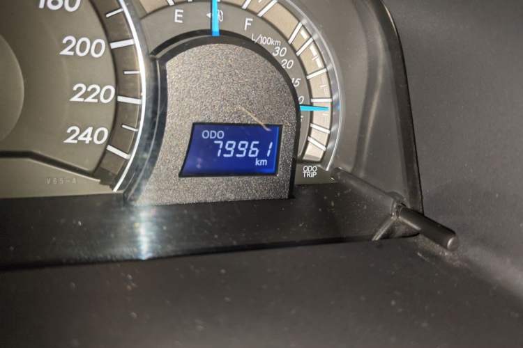Used Toyota Camry 2012 Junrui 2.0S Radiant Edition Odometer Close Up