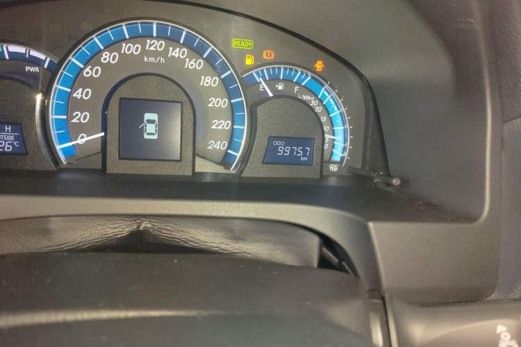 Used Toyota Camry 2012 Luxurious Edition 2.5HG Zunrui Odometer Close Up