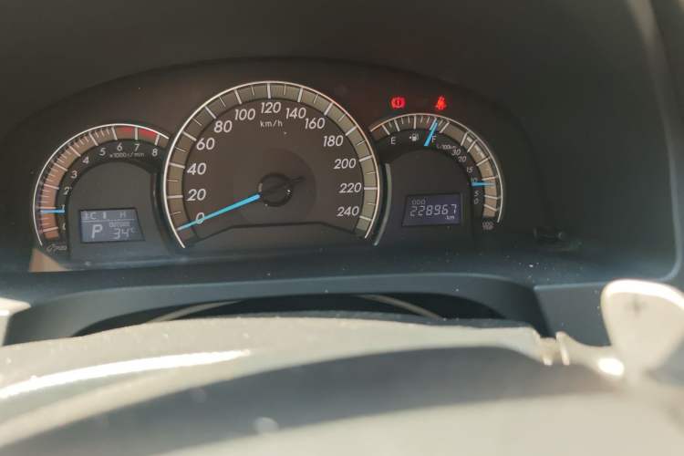 Used Toyota Camry 2012 Junrui 2.0S Radiant Edition Odometer Close Up