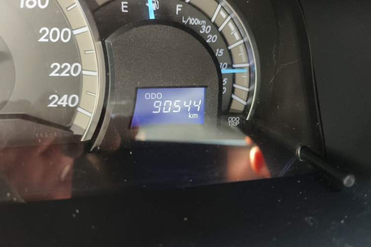 Used Toyota Camry 2012 Junrui 2.0S Radiant Edition Odometer Close Up