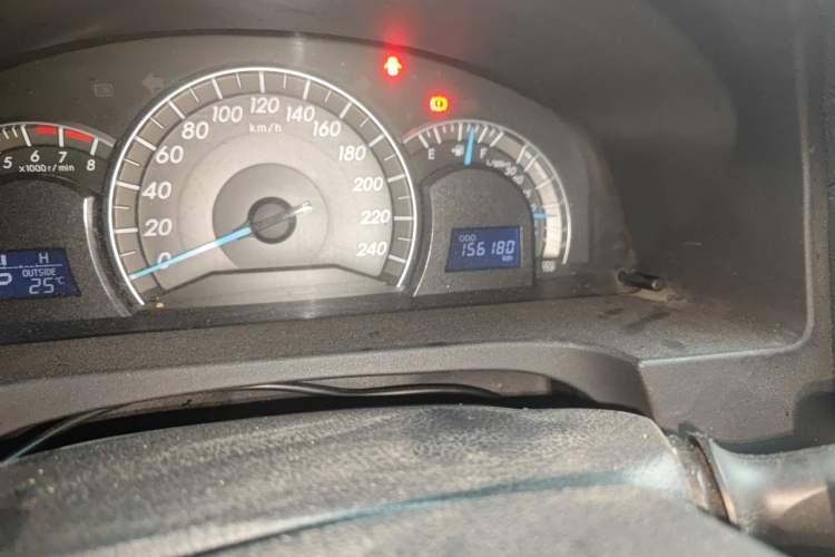 Used Toyota Camry 2012 Junrui 2.0S Radiant Edition Odometer Close Up