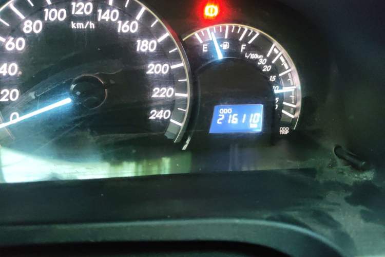 Used Toyota Camry 2012 Junrui 2.0S Radiant Edition Odometer Close Up