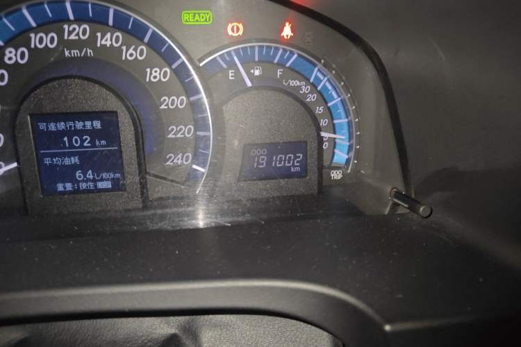 Used Toyota Camry 2012 Luxurious Edition 2.5HG Zunrui Odometer Close Up