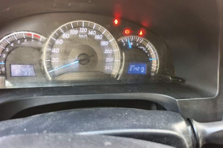 Used Toyota Camry 2012 Junrui 2.0S Radiant Edition Odometer Close Up