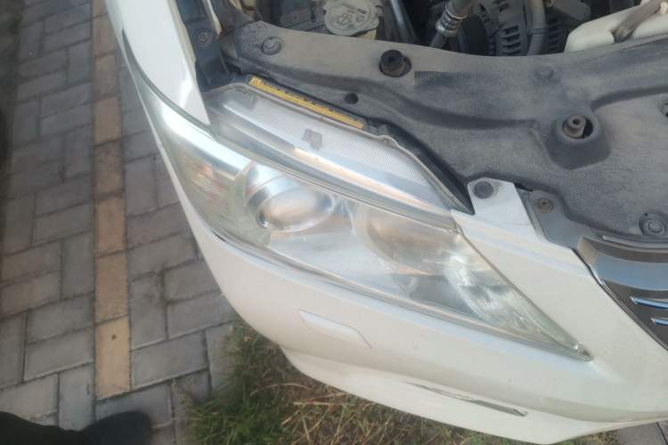 Used Toyota Camry 2012 2.5G Luxury Edition Right Front Headlight