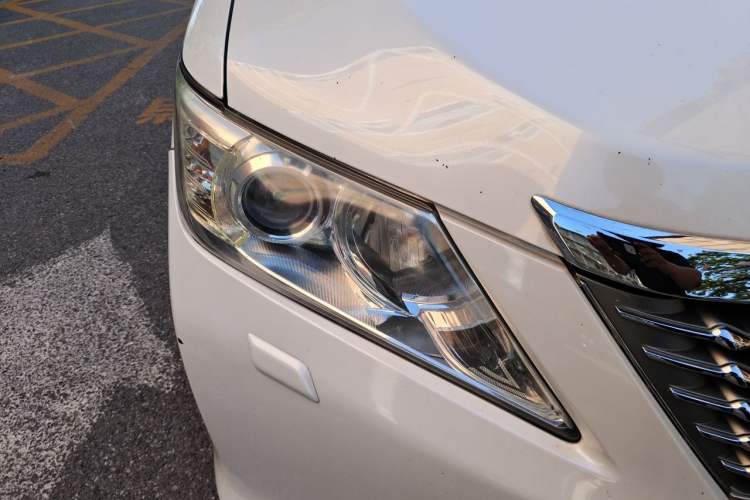 Used Toyota Camry 2012 2.5G Luxury Edition Right Front Headlight