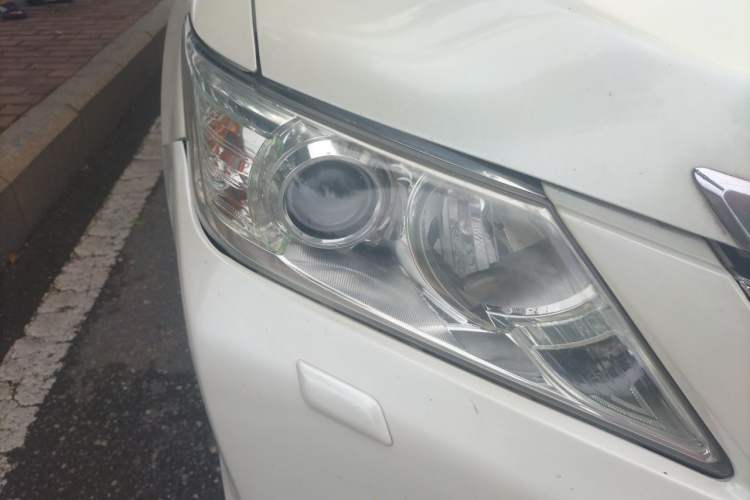Used Toyota Camry 2012 2.5G Luxury Edition Right Front Headlight