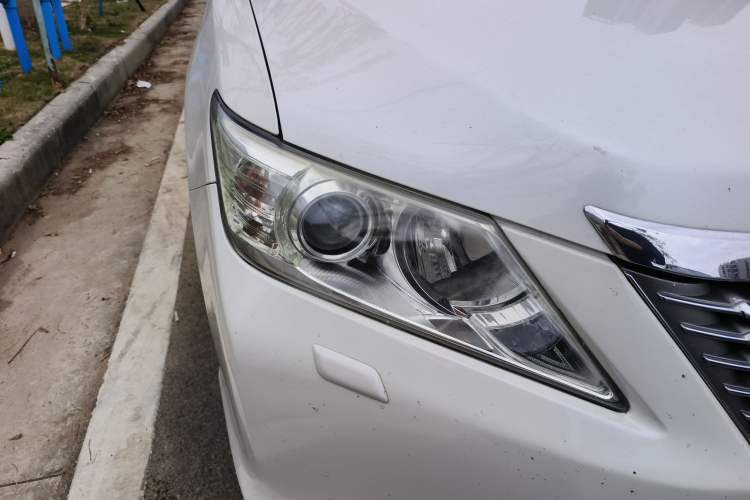 Used Toyota Camry 2012 2.5G Luxury Edition Right Front Headlight