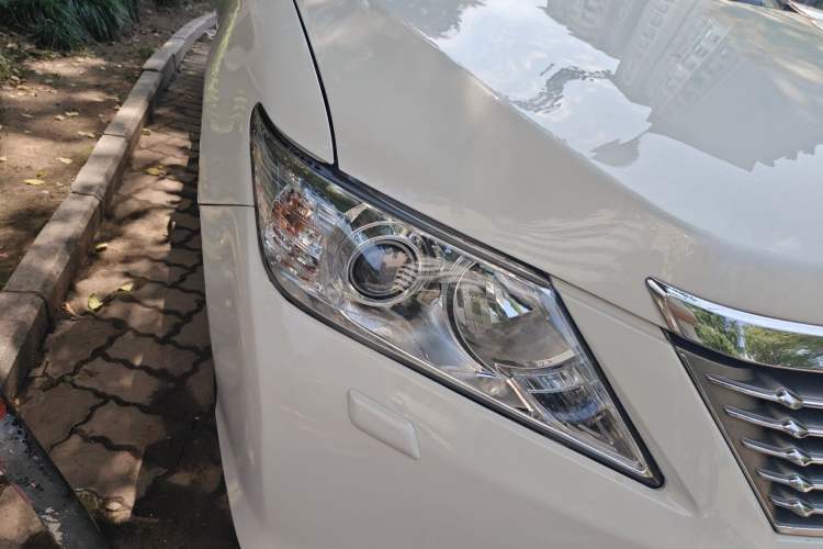 Used Toyota Camry 2012 2.5G Luxury Edition Right Front Headlight