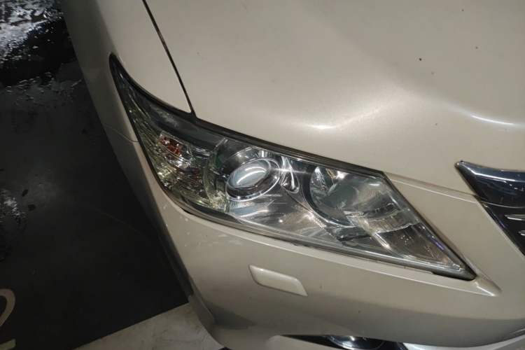 Used Toyota Camry 2012 2.5G Luxury Edition Right Front Headlight