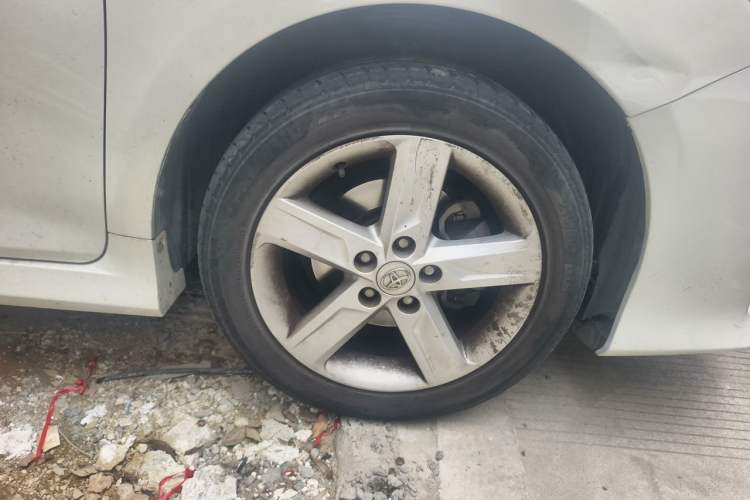 Used Toyota Camry 2012 Junrui 2.0S Radiant Edition Right Front Wheel Hub