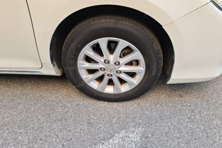 Used Toyota Camry 2012 2.5G Luxury Edition Right Front Wheel Hub