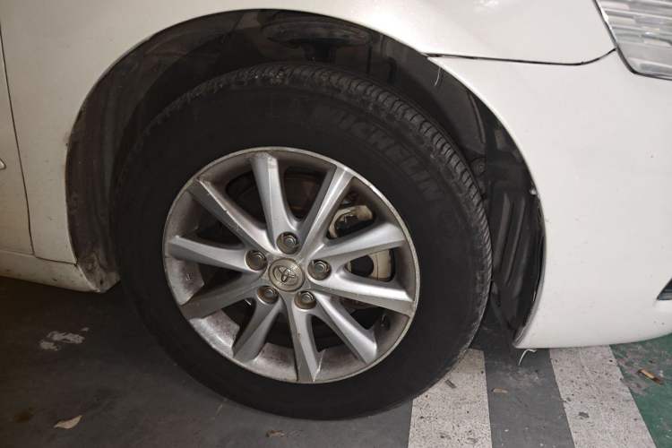 Used Toyota Camry 2012 200G Classic Luxury Edition Right Front Wheel Hub