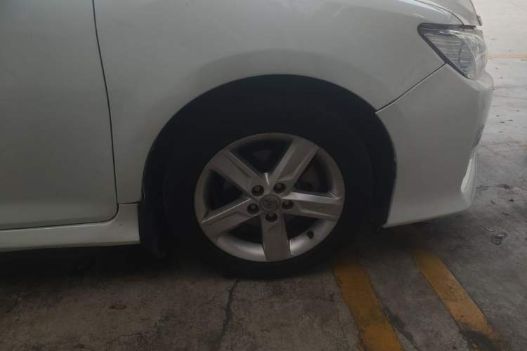 Used Toyota Camry 2012 Junrui 2.0S Radiant Edition Right Front Wheel Hub