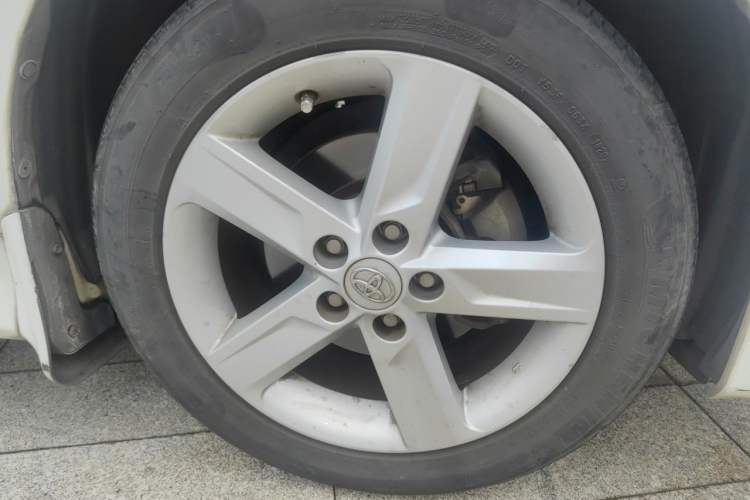 Used Toyota Camry 2012 Junrui 2.0S Radiant Edition Right Front Wheel Hub
