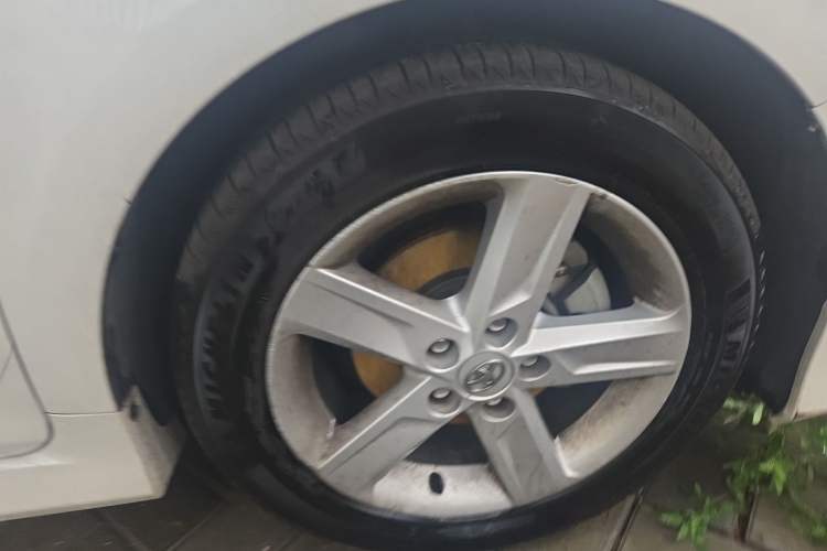 Used Toyota Camry 2012 Junrui 2.0S Radiant Edition Right Front Wheel Hub