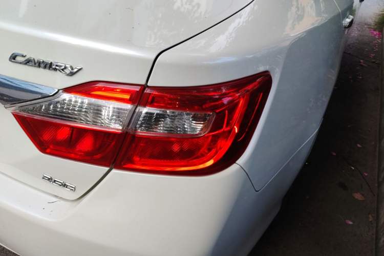 Used Toyota Camry 2012 2.5G Luxury Navigation Edition Right Rear Taillight