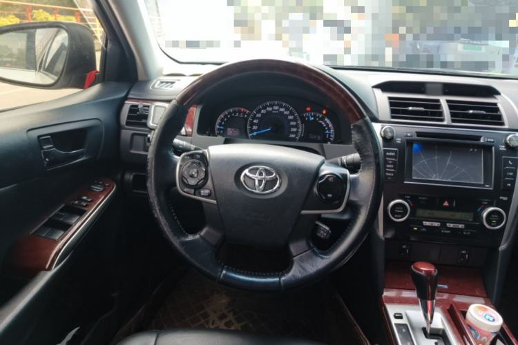 Used Toyota Camry 2012 2.5G Luxury Edition Steering Wheel