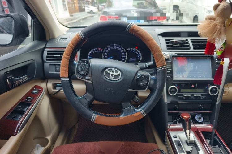 Used Toyota Camry 2012 2.5G Luxury Edition Steering Wheel