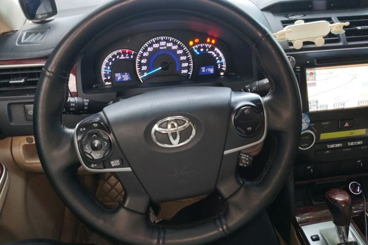 Used Toyota Camry 2012 2.5G Luxury Navigation Edition Steering Wheel