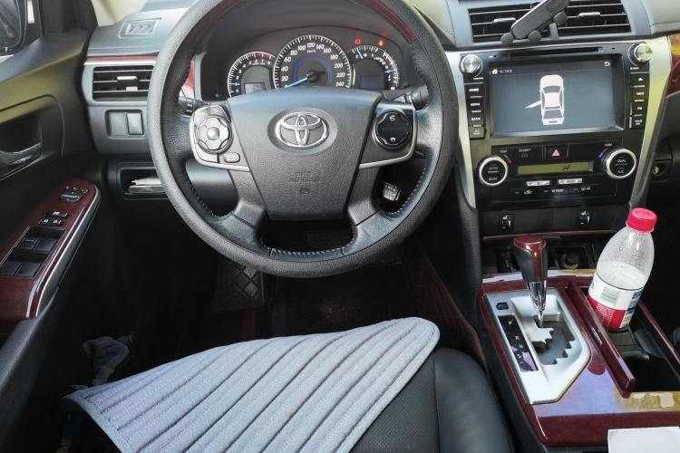 Used Toyota Camry 2012 2.5G Luxury Edition Steering Wheel