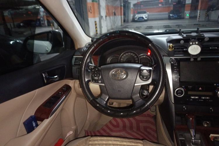 Used Toyota Camry 2012 2.5G Luxury Edition Steering Wheel