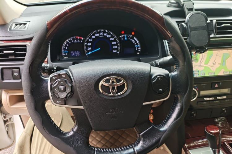 Used Toyota Camry 2012 2.0G Luxury Edition Steering Wheel