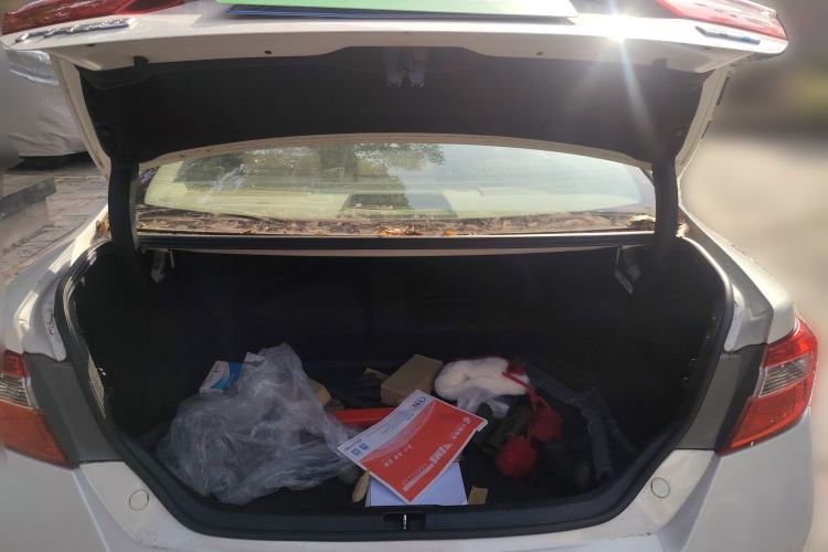 Used Toyota Camry 2012 Luxurious Edition 2.5HG Zunrui Trunk