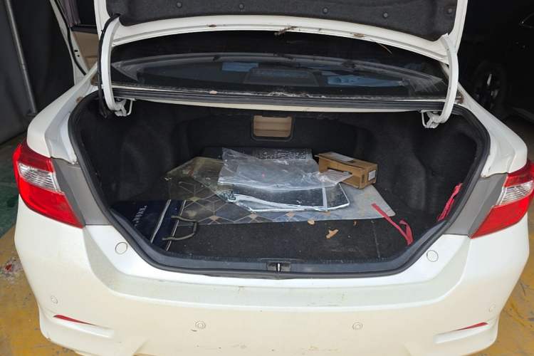 Used Toyota Camry 2012 Junrui 2.0S Radiant Edition Trunk