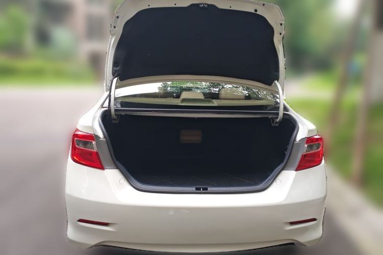 Used Toyota Camry 2012 2.0G Luxury Edition Trunk