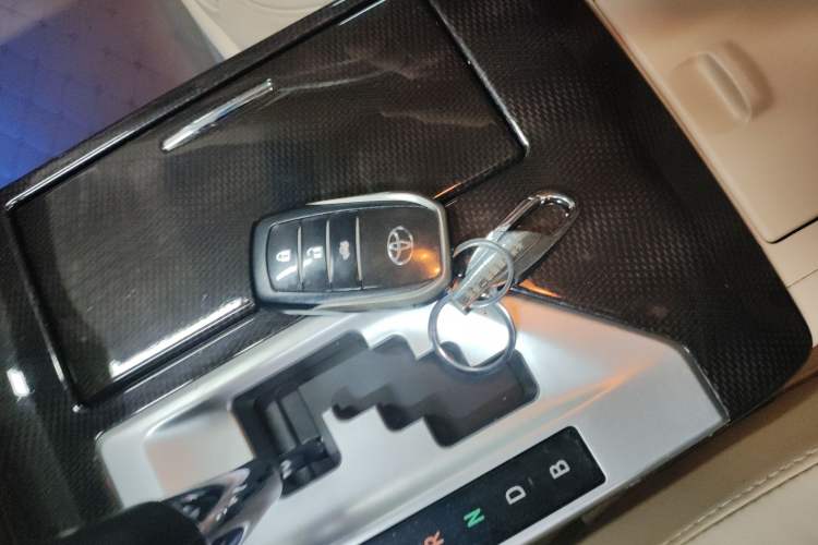 Used Toyota Camry 2012 Luxurious Edition 2.5HG Zunrui Vehicle Key