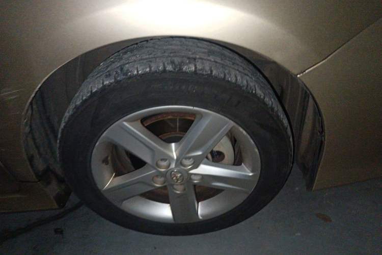 Used Toyota Camry 2012 Junrui 2.0S Radiant Edition Right Front Wheel Hub