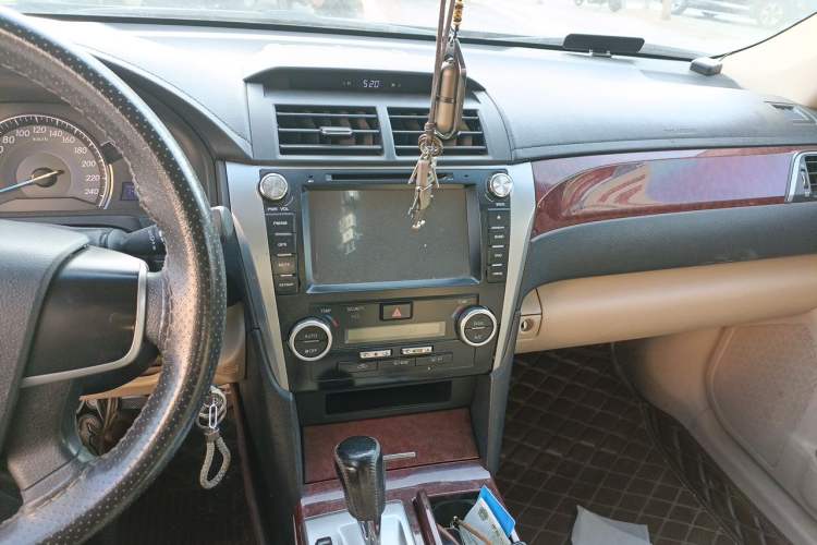 Used Toyota Camry 2013 2.0E Elite Edition Audio And AC Panel