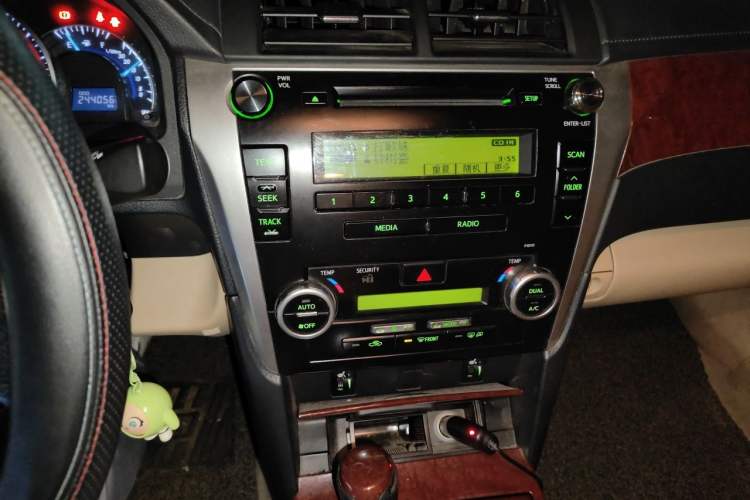 Used Toyota Camry 2013 2.0G Comfort Edition Audio And AC Panel