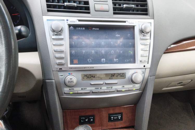 Used Toyota Camry 2013 200G Classic Luxury Edition Audio And AC Panel