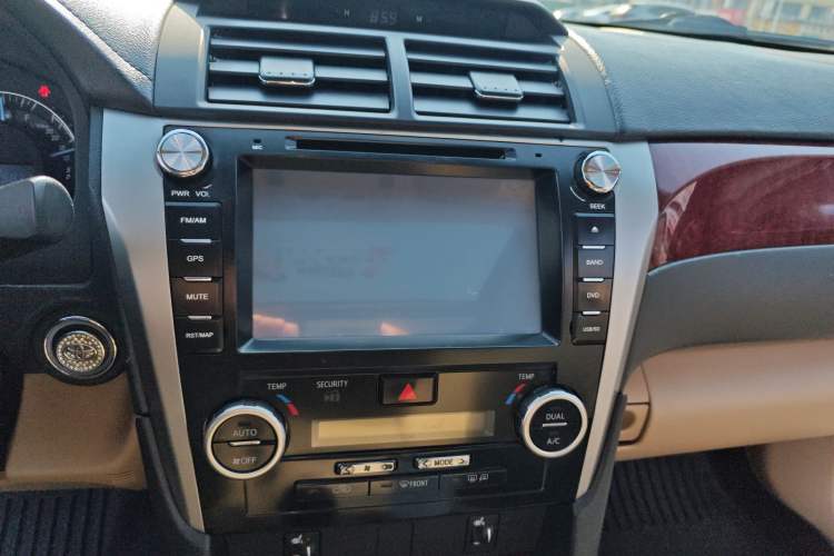 Used Toyota Camry 2013 2.0G Comfort Edition Audio And AC Panel