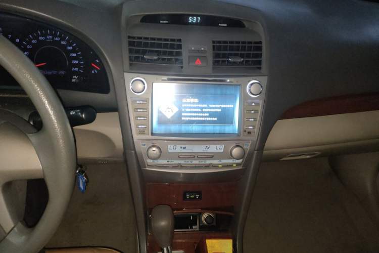 Used Toyota Camry 2013 200E Classic Elite Edition Audio And AC Panel