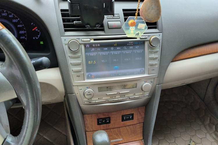 Used Toyota Camry 2013 200G Classic Luxury Edition Audio And AC Panel