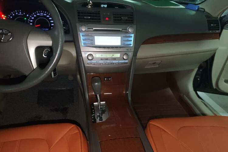 Used Toyota Camry 2013 200E Classic Elite Edition Audio And AC Panel