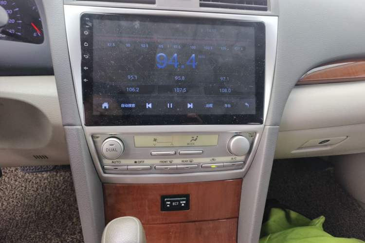 Used Toyota Camry 2013 200E Classic Elite Edition Audio And AC Panel