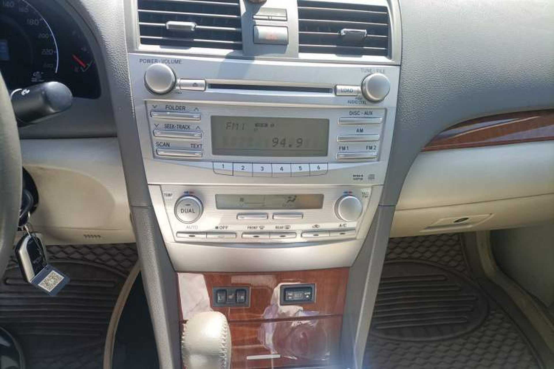 Used Toyota Camry 2013 200G Classic Luxury Edition Audio And AC Panel