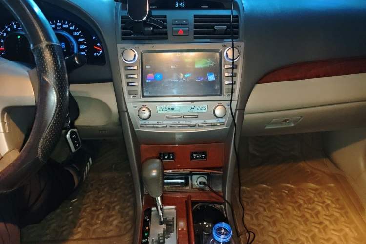 Used Toyota Camry 2013 200G Classic Luxury Edition Audio And AC Panel