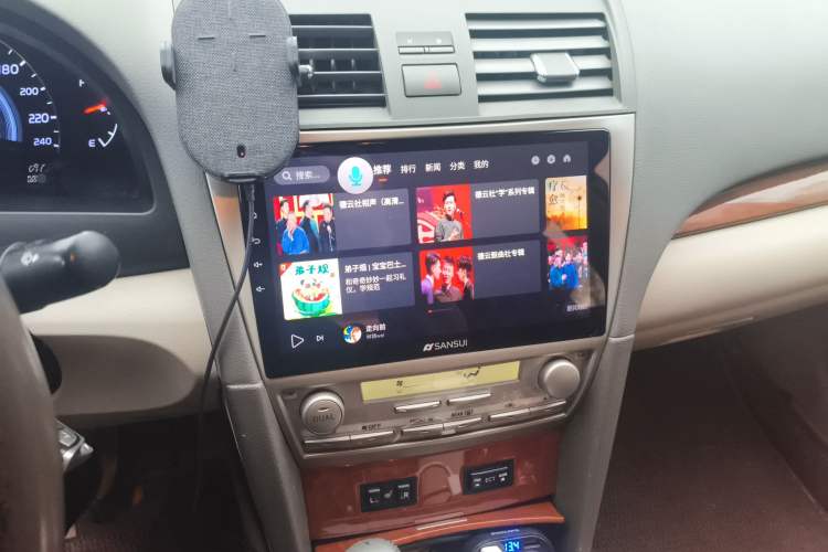Used Toyota Camry 2013 200G Classic Luxury Edition Audio And AC Panel