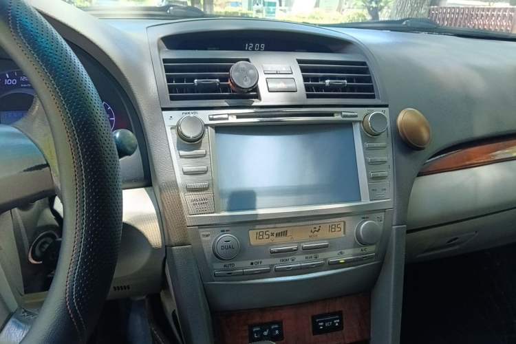Used Toyota Camry 2013 200G Classic Luxury Edition Audio And AC Panel