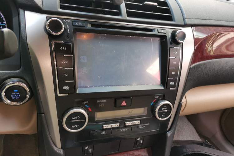 Used Toyota Camry 2013 2.0G Comfort Edition Audio And AC Panel