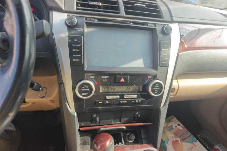 Used Toyota Camry 2013 2.5G Comfort Edition Audio And AC Panel