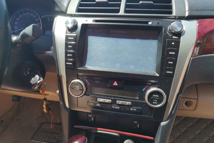 Used Toyota Camry 2013 2.0G Comfort Edition Audio And AC Panel