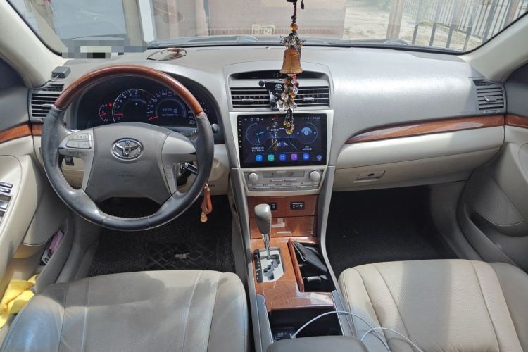 Used Toyota Camry 2013 200G Classic Luxury Edition Center Console